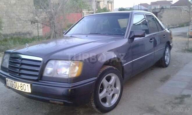 Mercedes E 220 1994, 270,000 km - 2.2 l - Bakı
