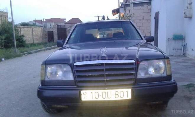 Mercedes E 220 1994, 270,000 km - 2.2 l - Bakı