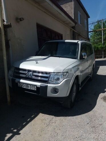 Mitsubishi Pajero 2008, 212,000 km - 3.0 l - Bakı