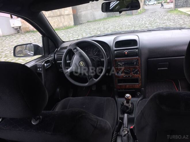 Opel Astra 1999, 388,522 km - 1.7 l - Zaqatala