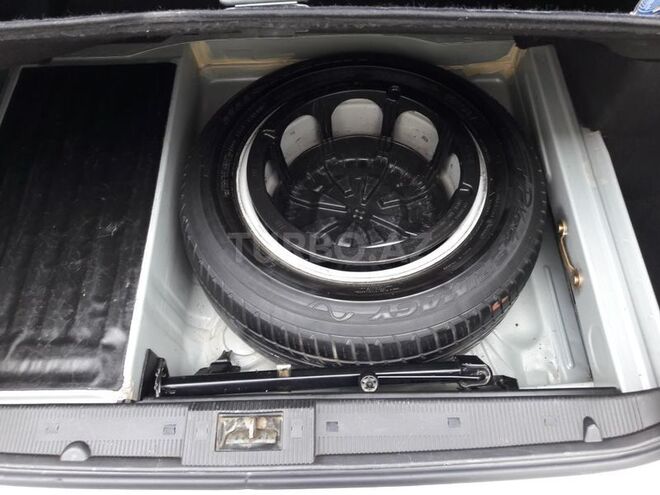Mercedes E 270 2000, 248,000 km - 2.7 l - Bakı
