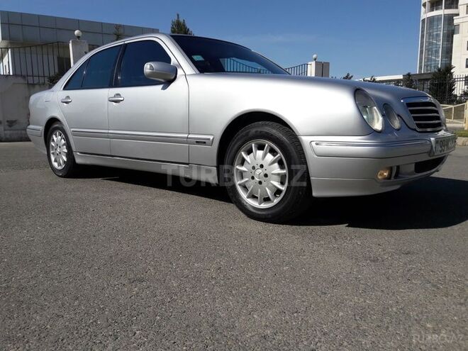 Mercedes E 270 2000, 248,000 km - 2.7 l - Bakı