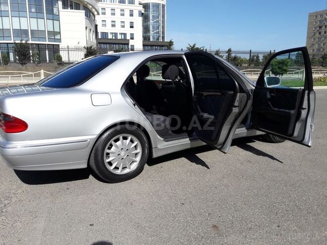 Mercedes E 270 2000, 248,000 km - 2.7 l - Bakı
