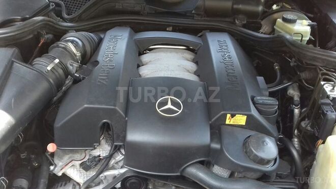 Mercedes E 240 1999, 281,000 km - 2.4 l - Bakı