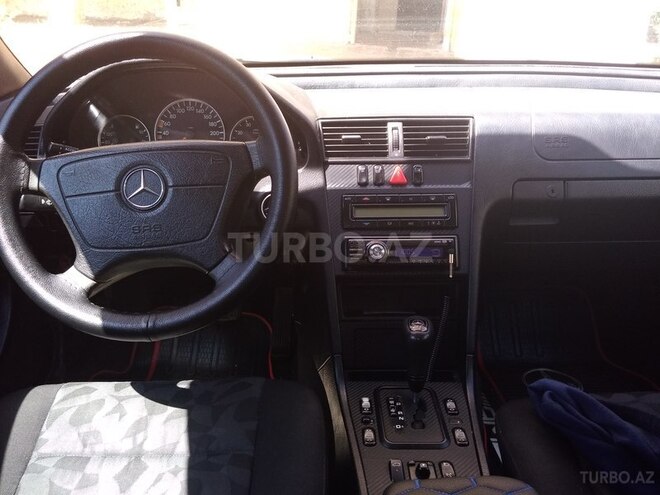 Mercedes C 200 2000, 251,000 km - 2.0 l - Bakı