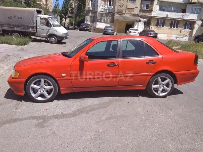 Mercedes C 200 2000, 251,000 km - 2.0 l - Bakı