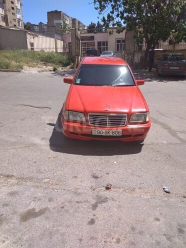 Mercedes C 200 2000, 251,000 km - 2.0 l - Bakı