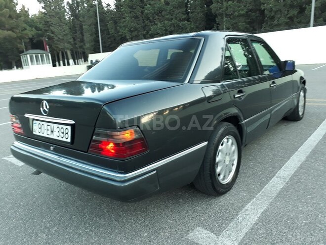 Mercedes E 200 1992, 240,000 km - 2.0 l - Sumqayıt