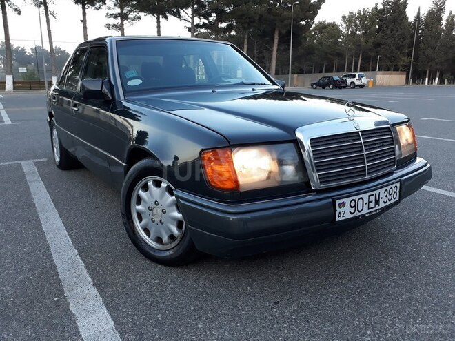 Mercedes E 200 1992, 240,000 km - 2.0 l - Sumqayıt