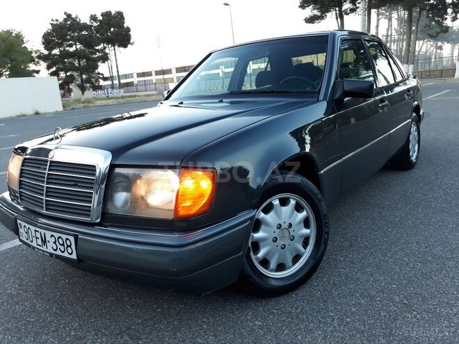 Mercedes E 200 1992, 240,000 km - 2.0 l - Sumqayıt