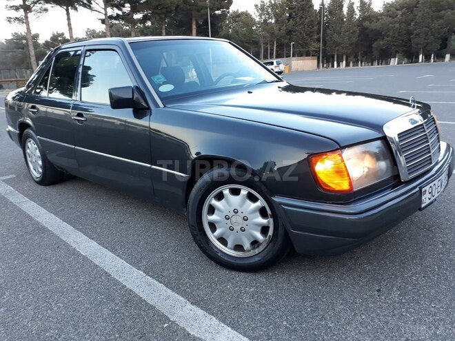 Mercedes E 200 1992, 240,000 km - 2.0 l - Sumqayıt