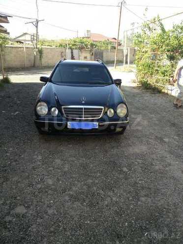 Mercedes E 220 2000, 450,000 km - 2.2 l - Bakı