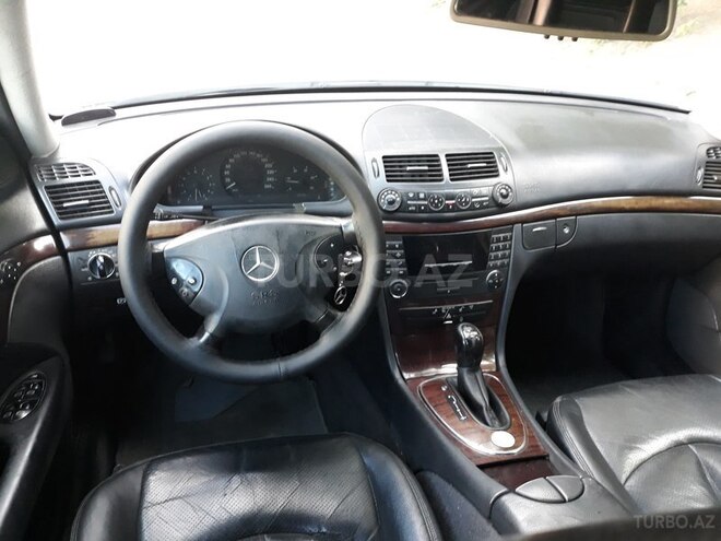 Mercedes E 220 2005, 249,763 km - 2.2 l - Bakı