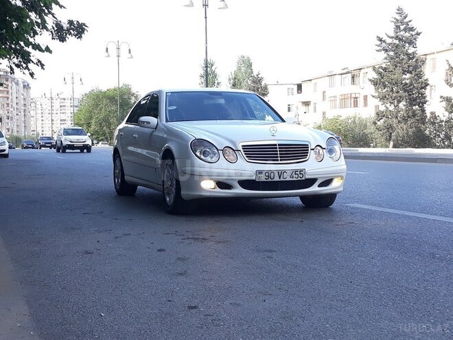 Mercedes E 220 2005, 249,763 km - 2.2 l - Bakı