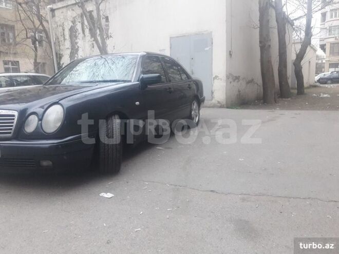 Mercedes E 230 1997, 280,000 km - 2.3 l - Bakı