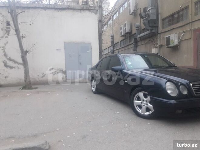Mercedes E 230 1997, 280,000 km - 2.3 l - Bakı