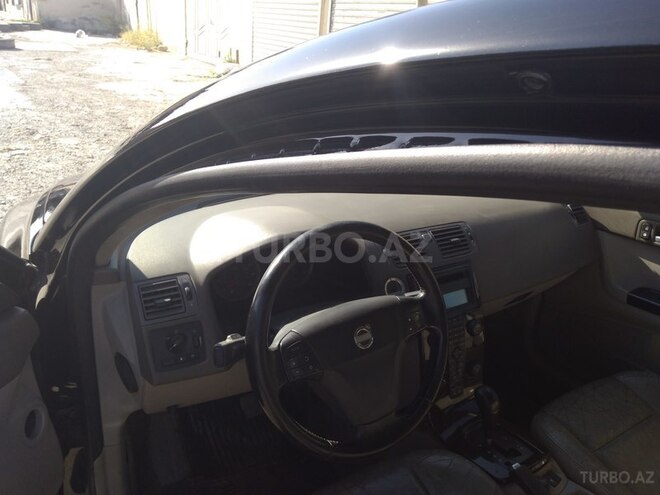 Volvo  2005, 127,000 km - 2.4 l - Bakı