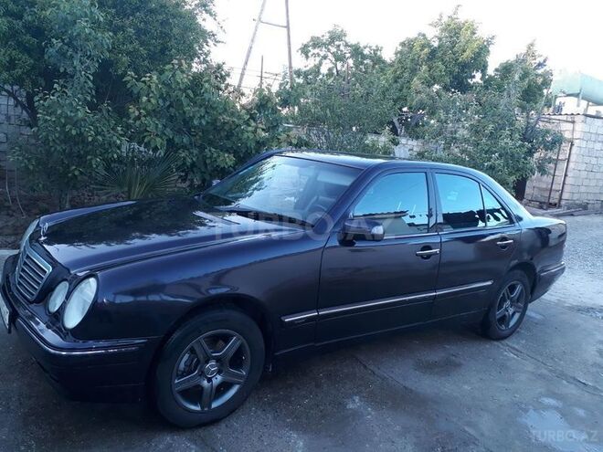 Mercedes E 240 2001, 308,000 km - 2.6 l - Bakı