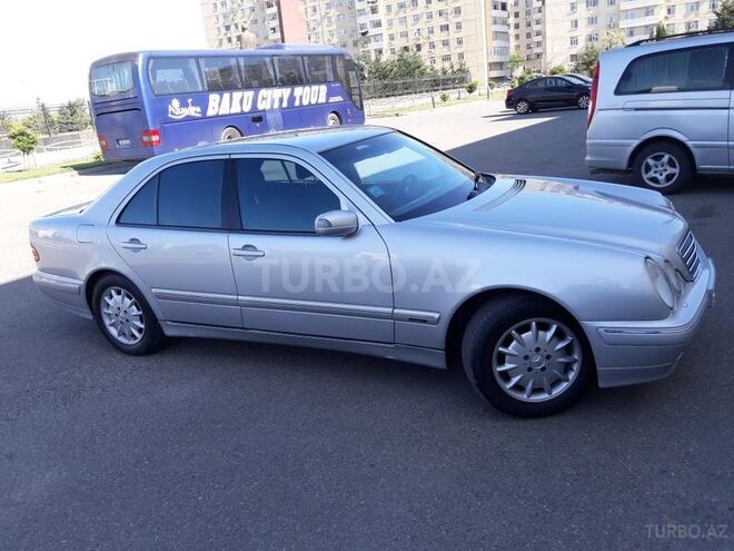 Mercedes E 270 2000, 248,000 km - 2.7 l - Bakı