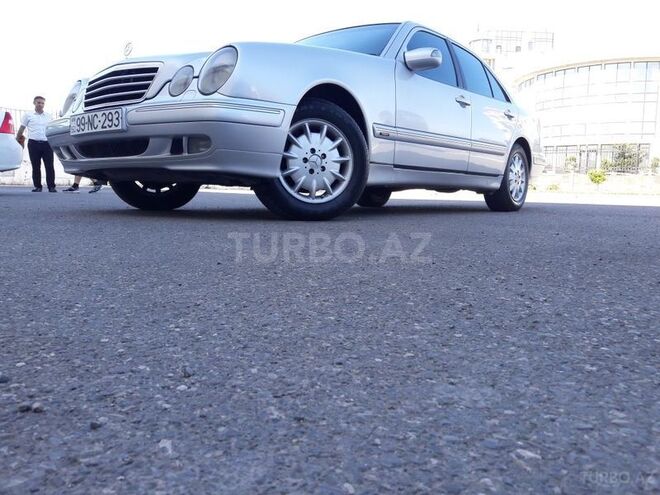 Mercedes E 270 2000, 248,000 km - 2.7 l - Bakı