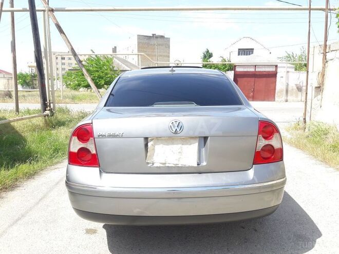 Volkswagen Passat 2003, 290,000 km - 1.8 l - Bakı