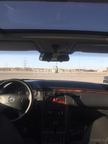Mercedes E 240 2000, 196,097 km - 2.4 л - Bakı