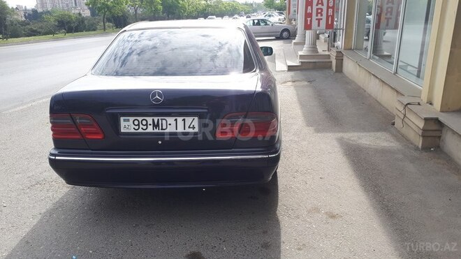 Mercedes E 240 2000, 269,000 km - 2.4 l - Bakı