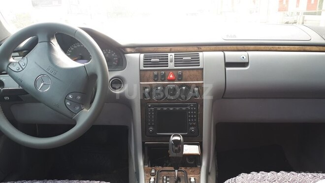 Mercedes E 240 2000, 269,000 km - 2.4 l - Bakı