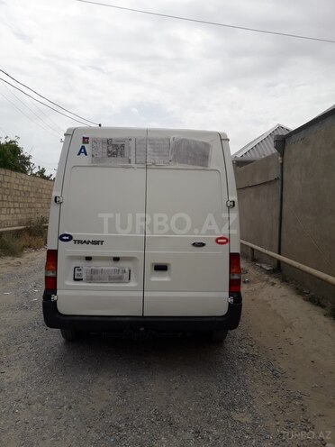 Ford Transit 2004, 320,000 km - 2.4 l - 