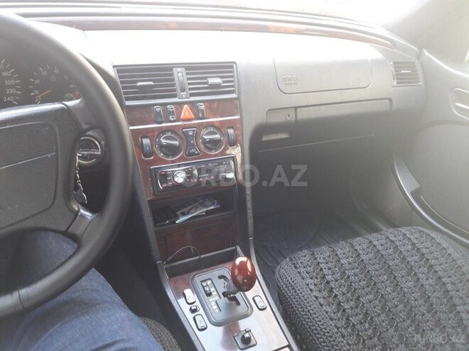 Mercedes C 200 1997, 320,000 km - 2.0 l - Sumqayıt