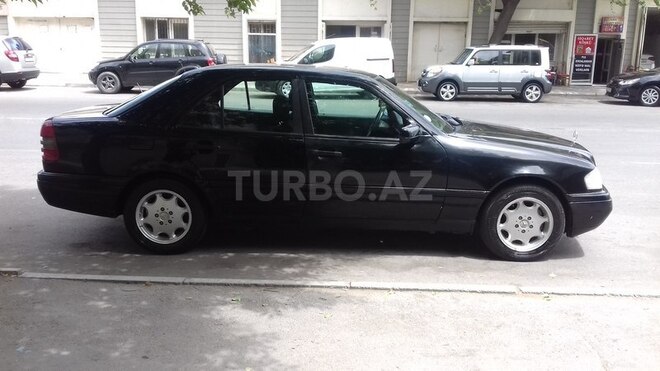 Mercedes C 180 1997, 250,000 km - 1.8 л - Bakı