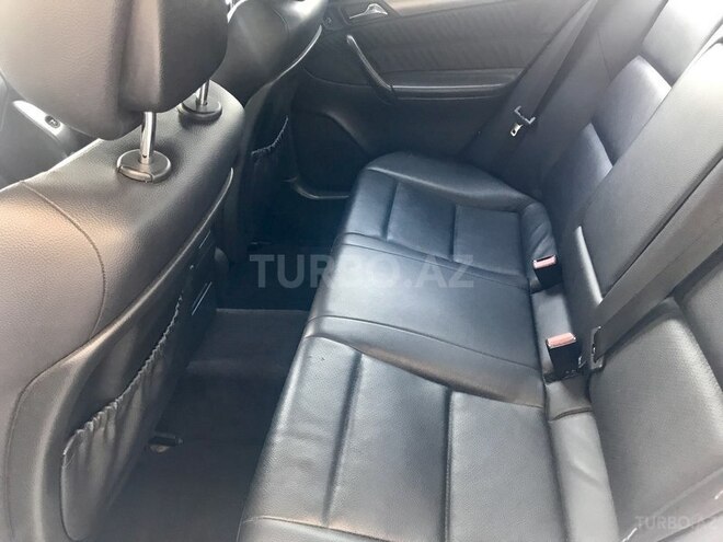 Mercedes C 240 2001, 207,000 km - 2.6 l - Bakı