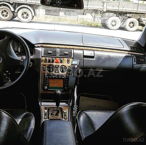 Mercedes E 240 2000, 219,000 km - 2.4 l - Sumqayıt