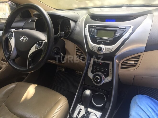 Hyundai Elantra 2011, 180,000 km - 1.6 л - Bakı