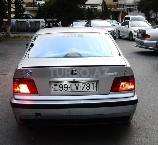 BMW 320 1998, 209,000 km - 2.0 l - Bakı