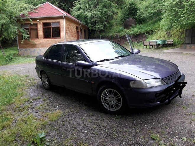 Opel Vectra 1995, 254,333 km - 1.6 л - Sumqayıt