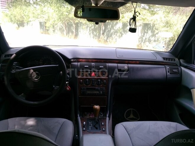 Mercedes E 230 1996, 277,822 km - 2.3 l - Bakı