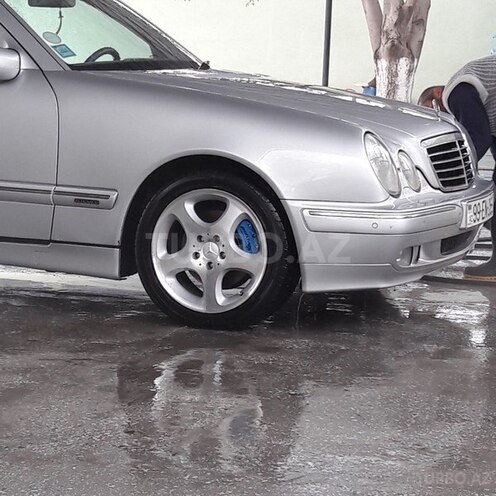 Mercedes E 320 2000, 240,000 km - 3.2 l - Bakı