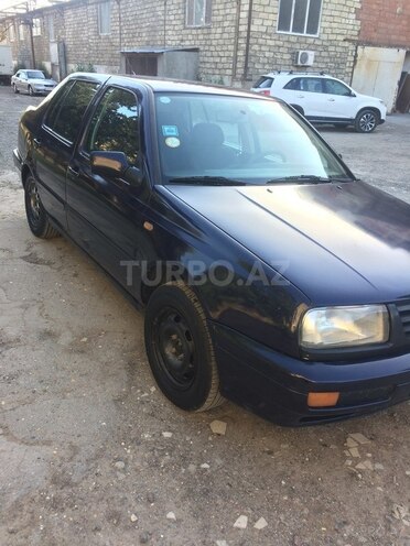 Volkswagen Vento 1997, 258,000 km - 2.0 l - Bakı