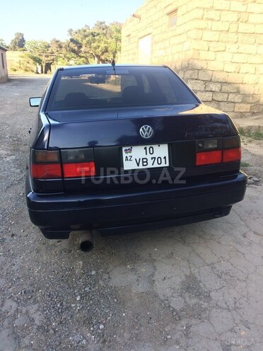 Volkswagen Vento 1997, 258,000 km - 2.0 l - Bakı