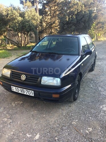 Volkswagen Vento 1997, 258,000 km - 2.0 l - Bakı