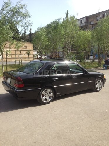 Mercedes C 230 2000, 220,000 km - 2.3 l - Bakı