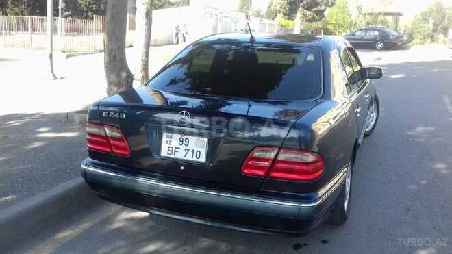Mercedes E 240 1999, 299,000 km - 2.4 l - Bakı
