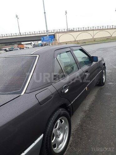 Mercedes E 300 1991, 350,000 km - 10.0 l - Bakı