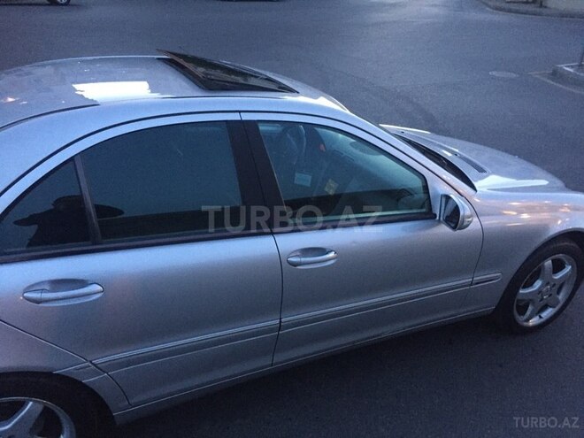 Mercedes C 320 2001, 304,000 km - 3.2 l - Bakı