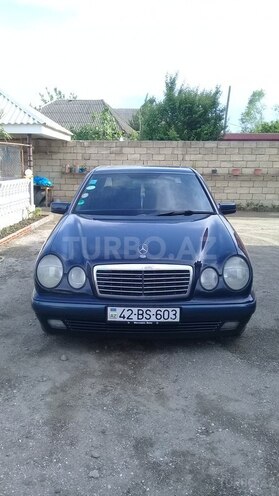 Mercedes E 200 1999, 285,000 km - 2.0 л - Astara