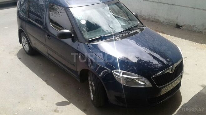 Skoda Fabia 2011, 350,000 km - 1.4 l - Bakı