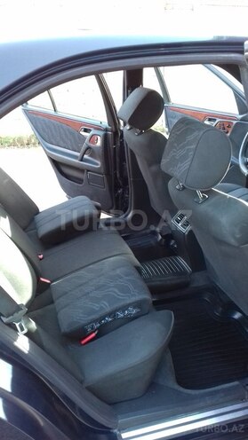 Mercedes E 200 1999, 285,000 km - 2.0 л - Astara