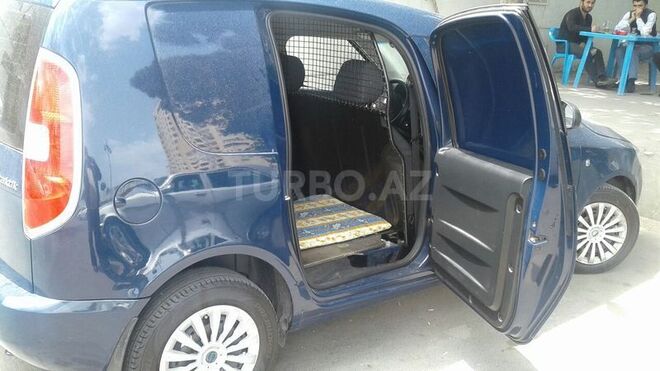 Skoda Fabia 2011, 350,000 km - 1.4 l - Bakı