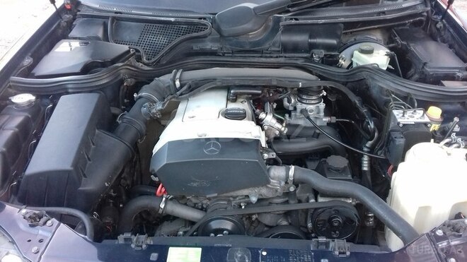 Mercedes E 200 1999, 285,000 km - 2.0 л - Astara